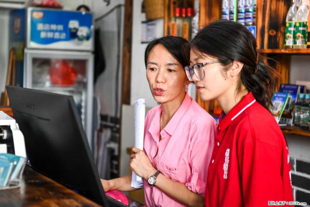 全网追的“扁担女孩”,找了一份暑假工,时薪12元 - 阿里生活资讯 - 阿里28生活网 al.28life.com